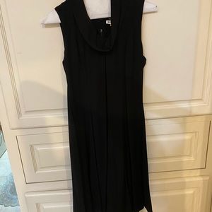 Taylor for A Pea in the Pod maternity dress